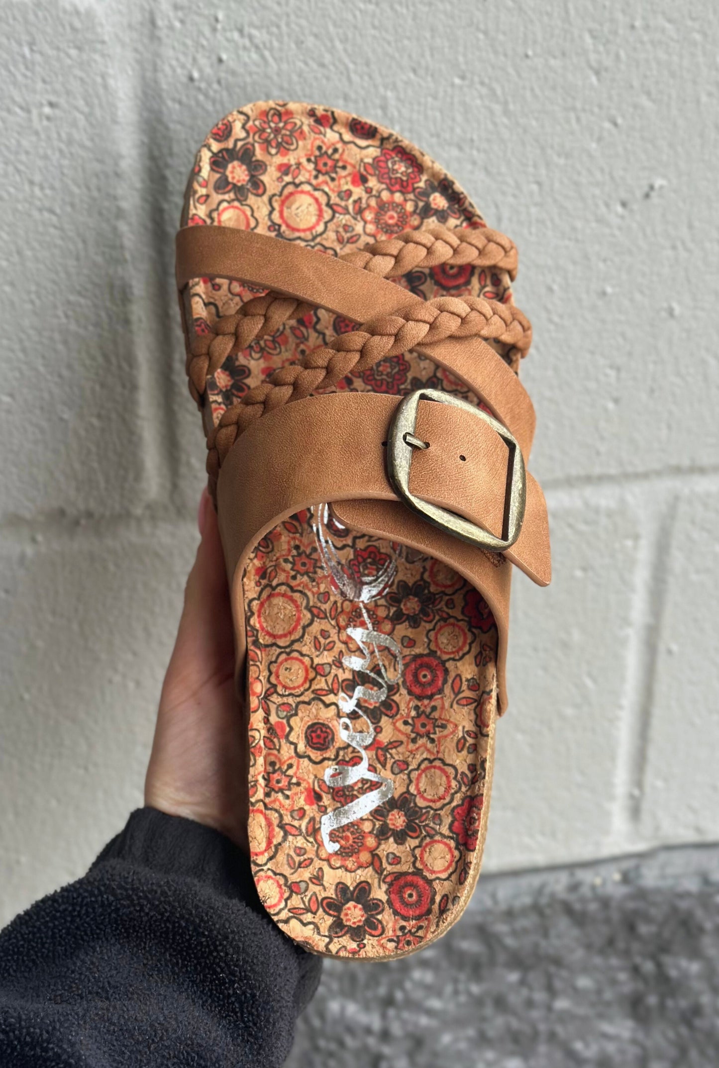 TAN NORA SANDALS