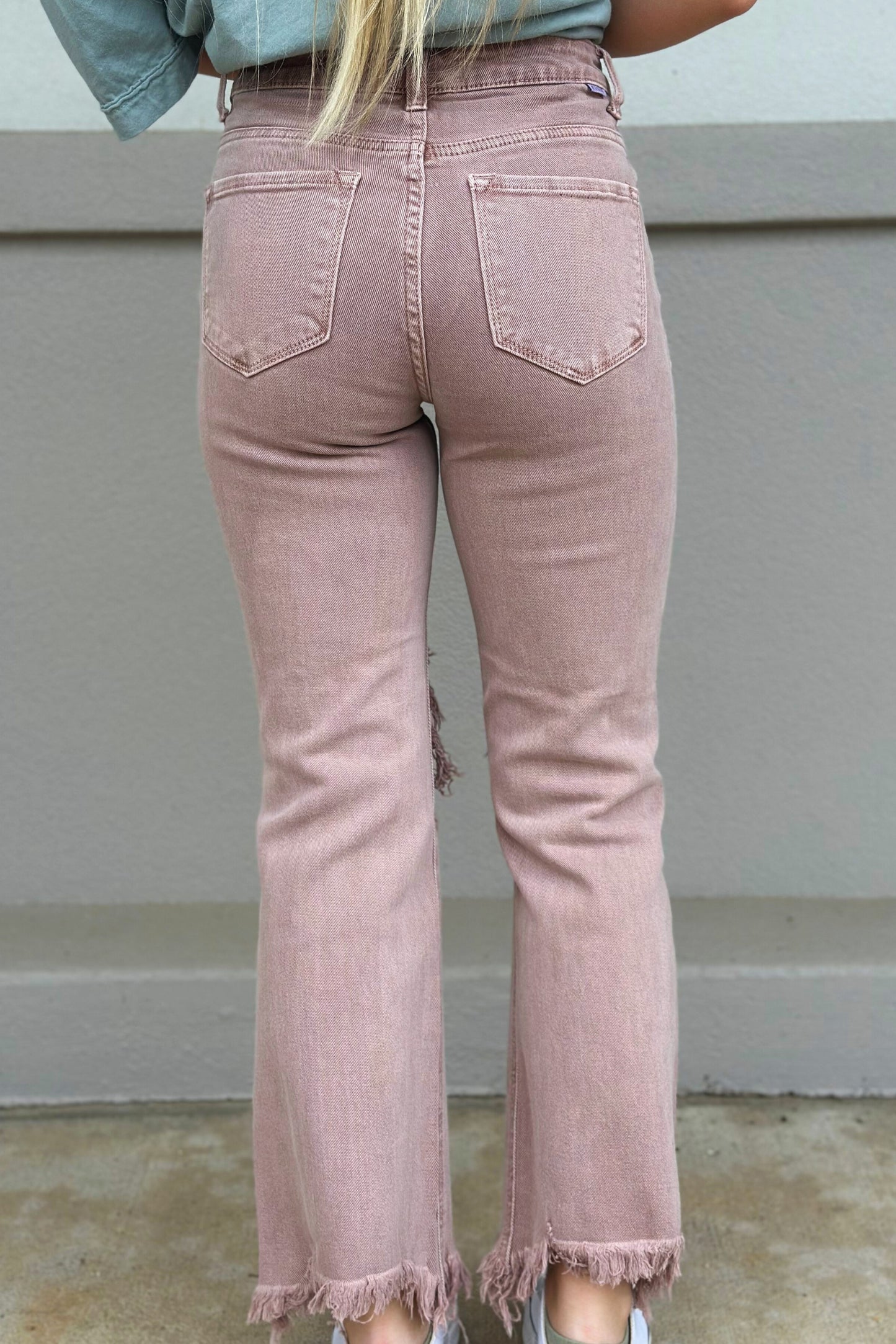 RISEN MAUVE DISTRESSED JEANS