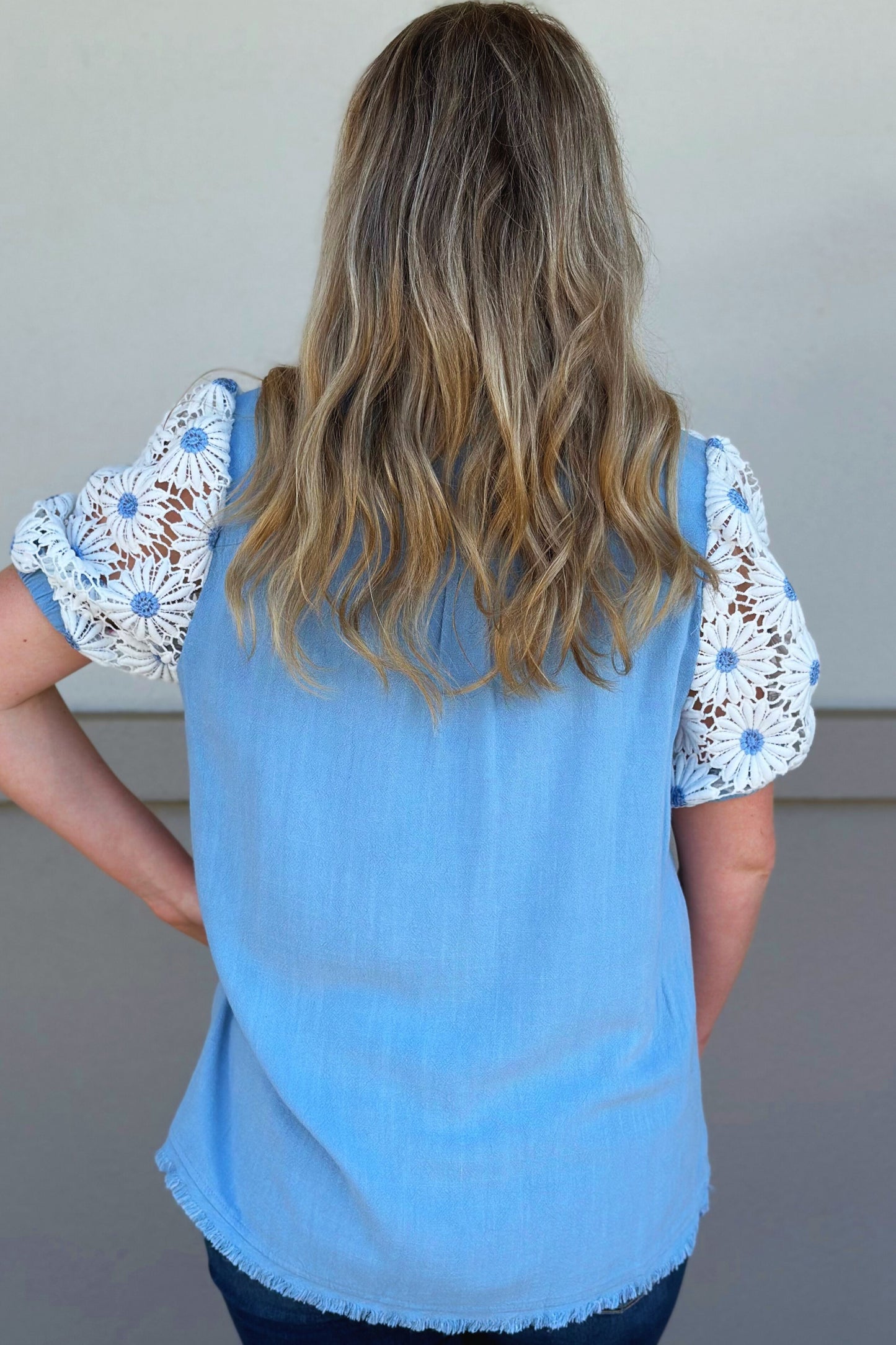 BLUE DAISY TOP