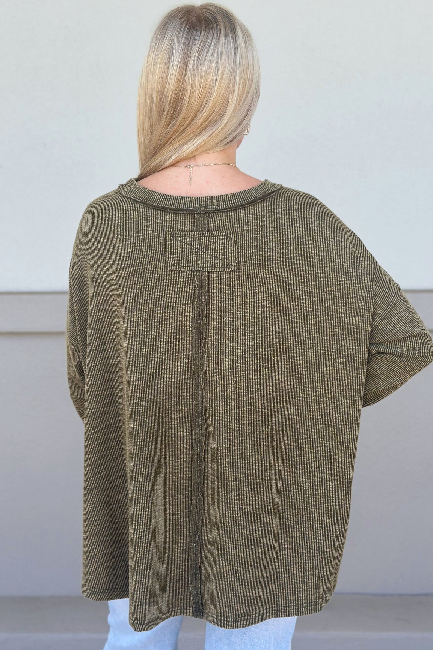 OLIVE LOVE PATCH TOP