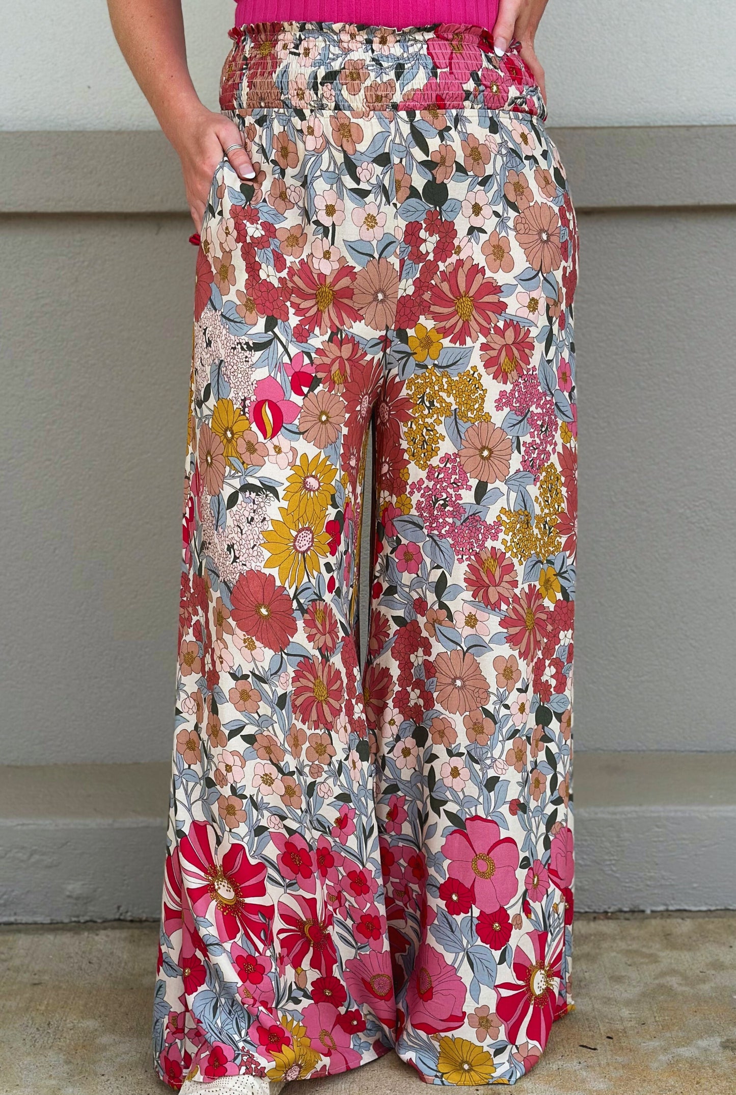 ROSE LOVELY FLORALS PANTS