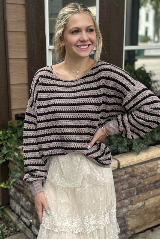 RELAXED KNIT TOP