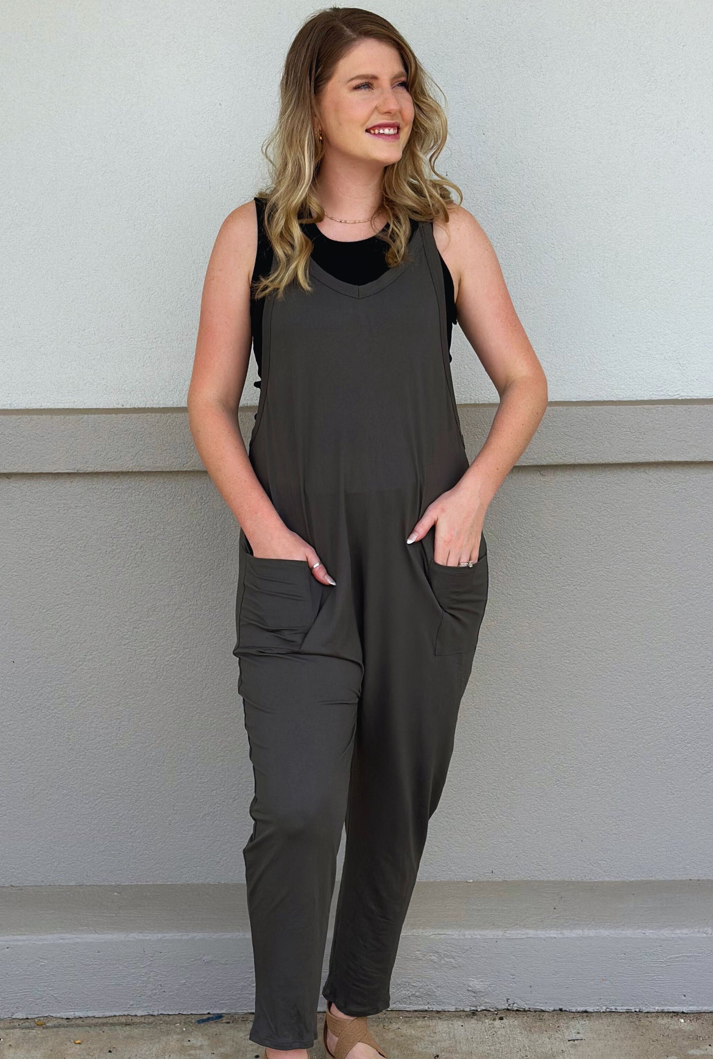 OLIVE BASIC JUMPSUIT