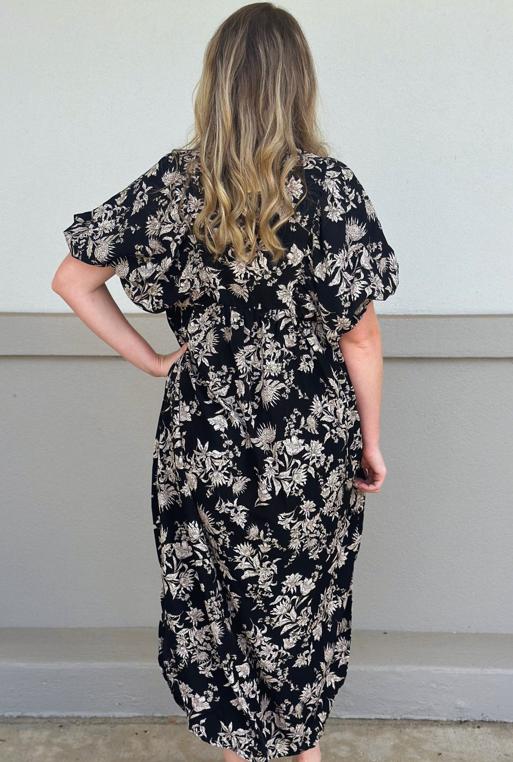 BLACK PLEASANT DRESS