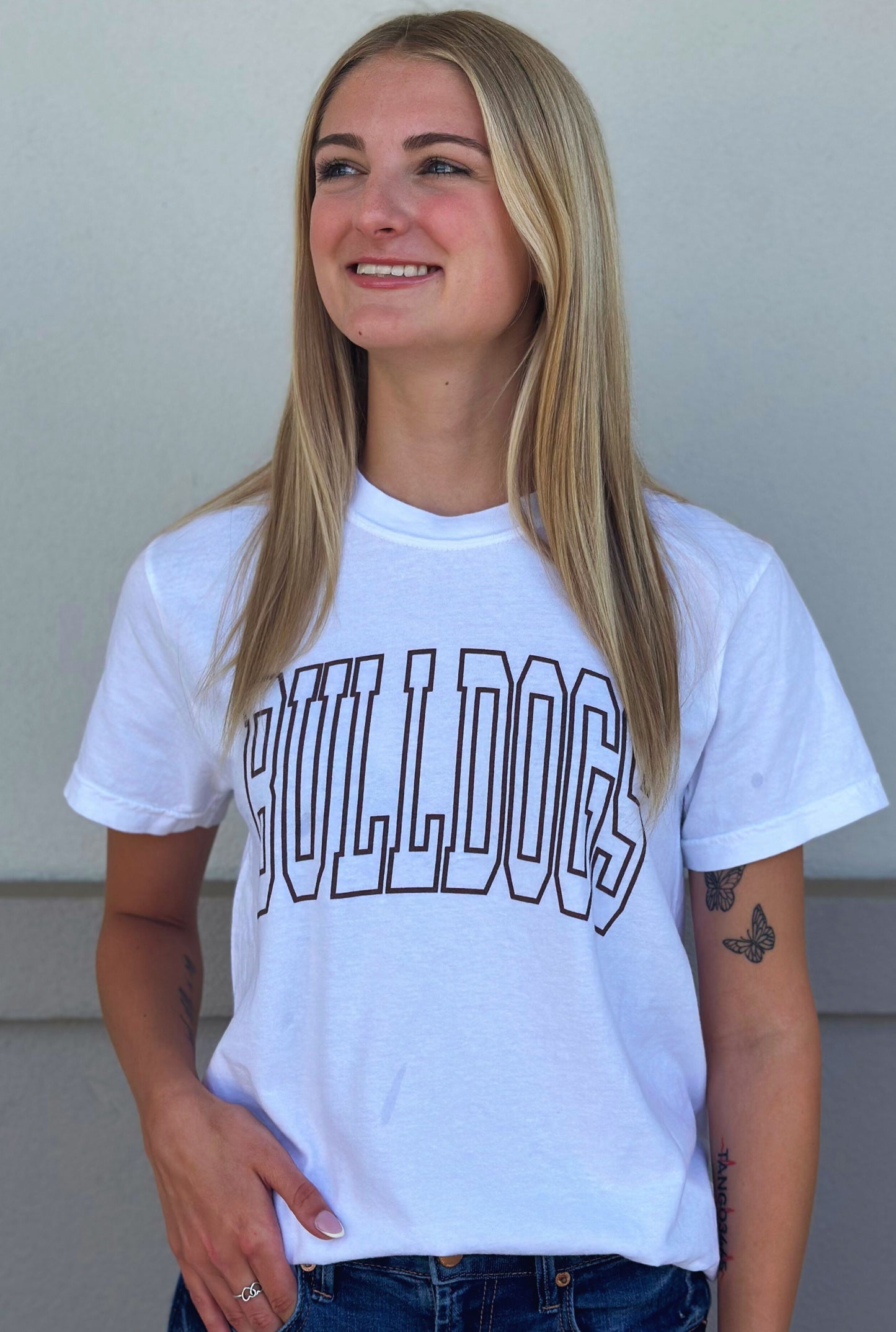 BULLDOGS SPIRIT GRAPHIC TEE