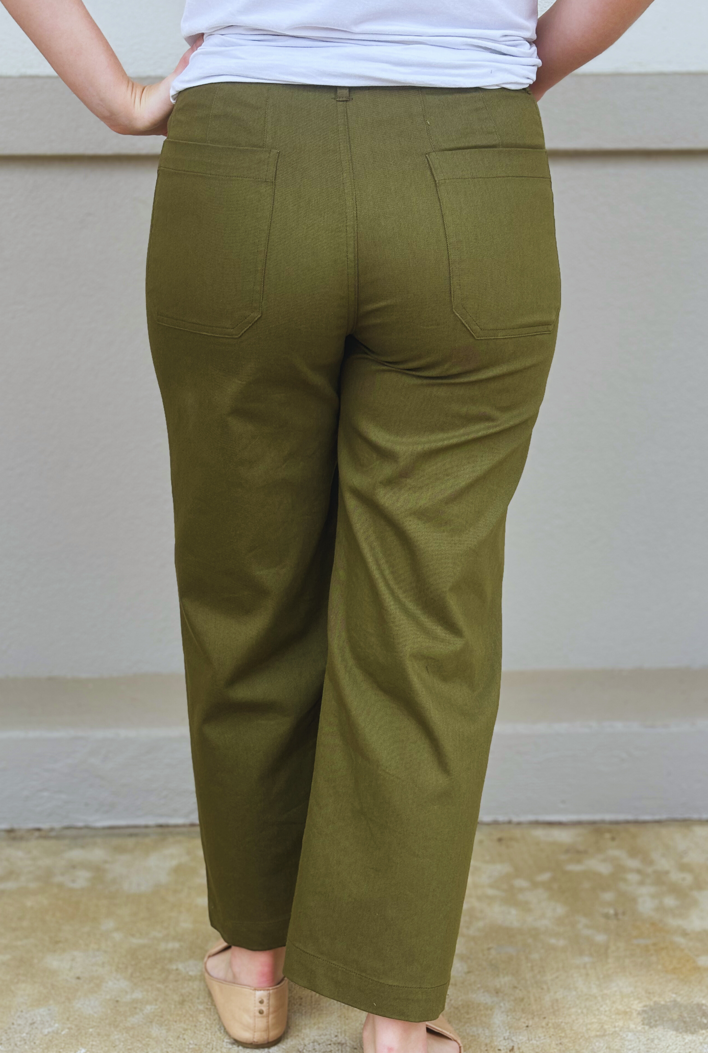 OLIVE ANKLE PANTS