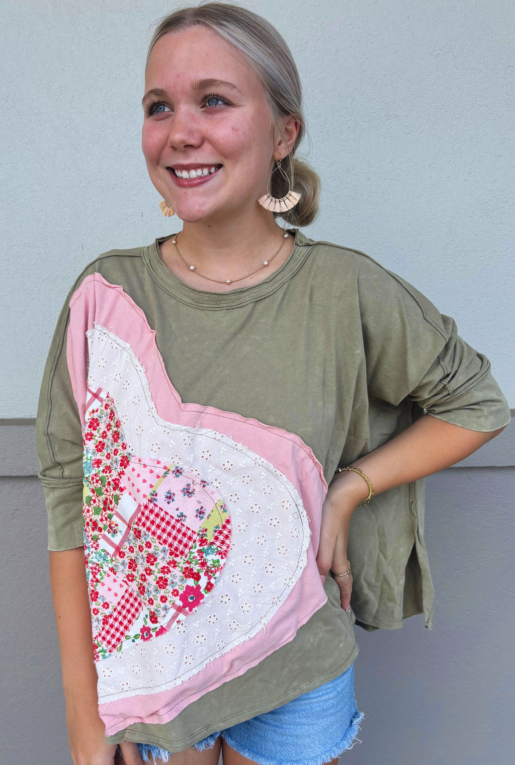 SAGE HEART PATCH TOP