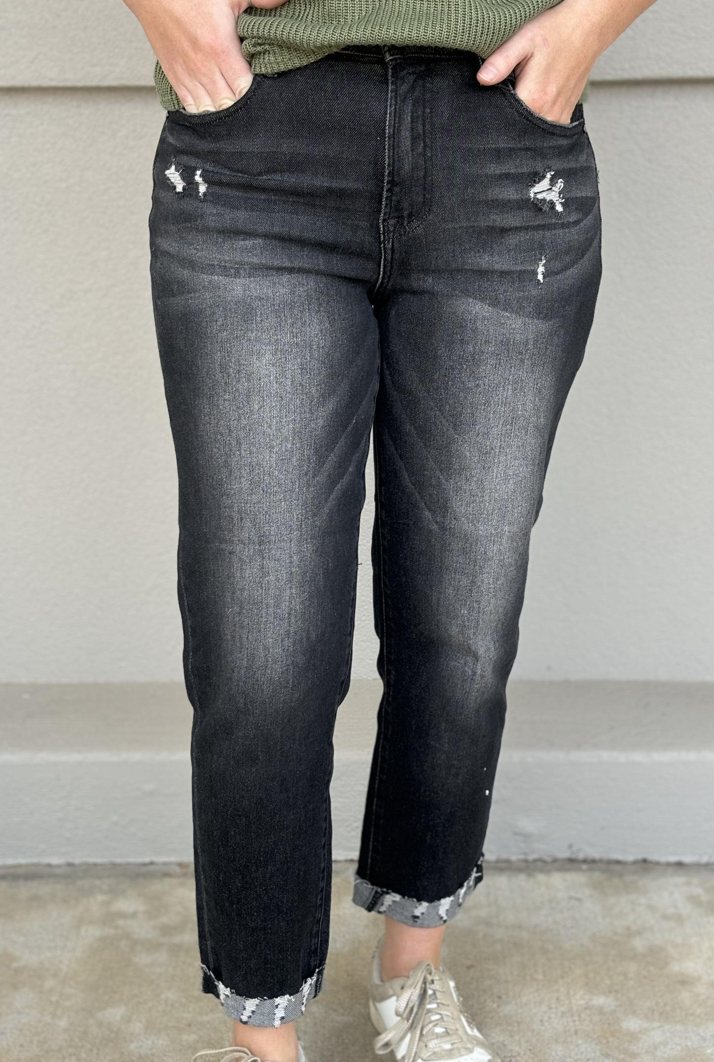 BLACK HIGH RISE BOYFRIEND JEANS