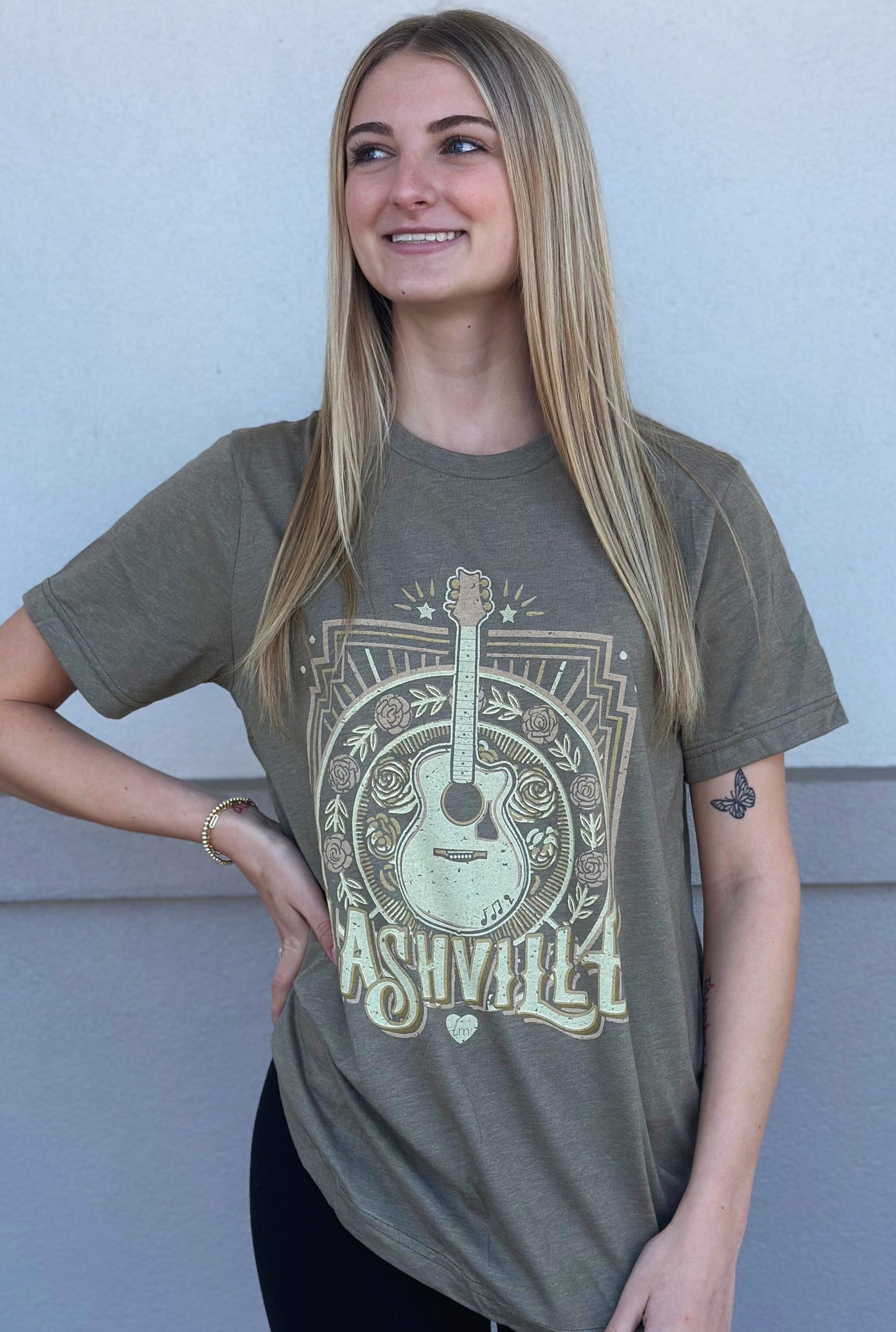 NASHVILLE GUITAR TEE