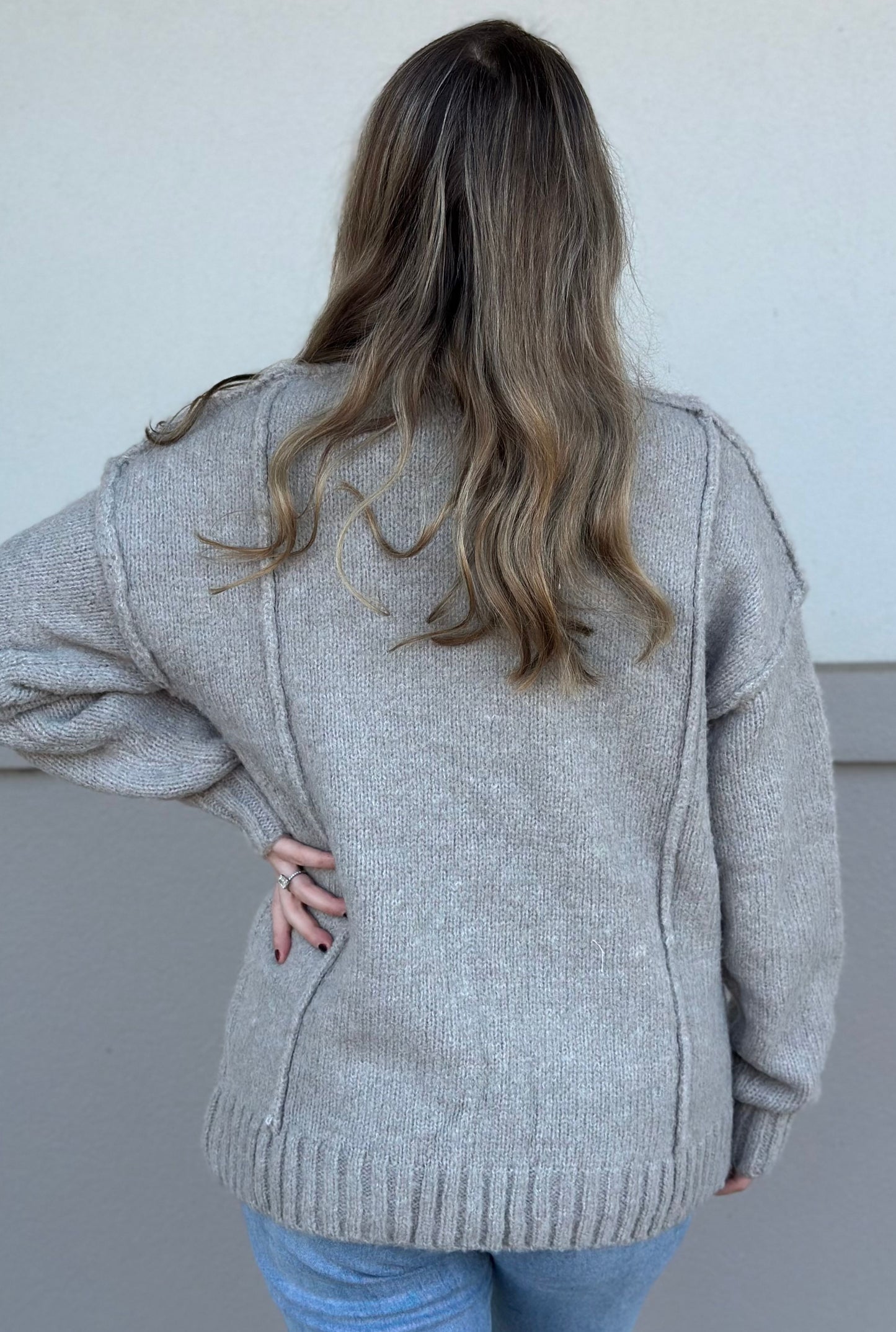 GREY FUZZY SWEATER