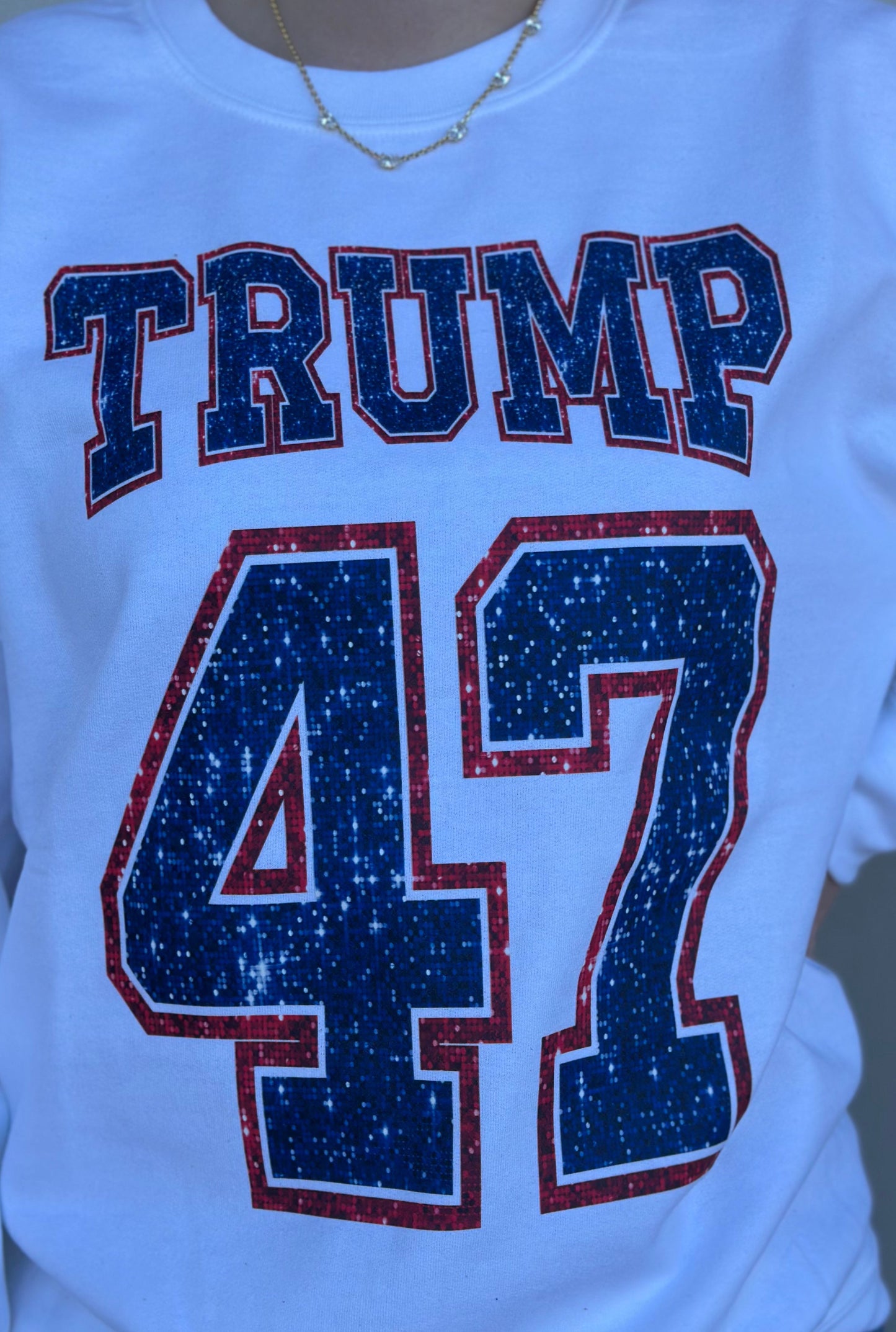 WHITE TRUMP 47 SWEATSHIRT