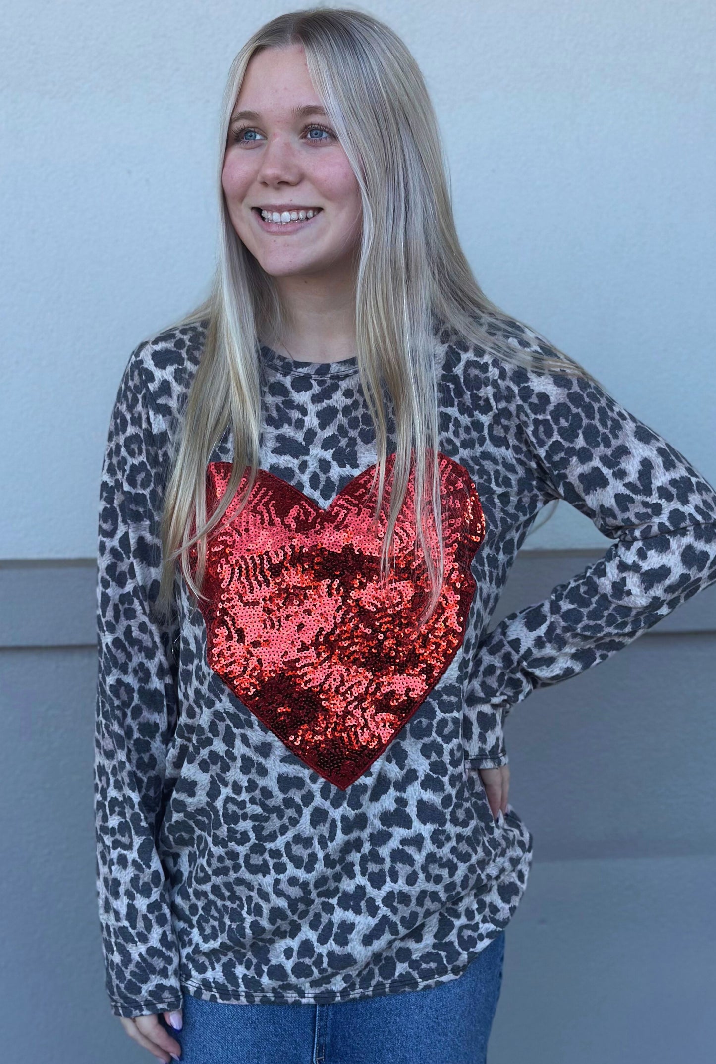 SEQUIN VALENTINE TOP