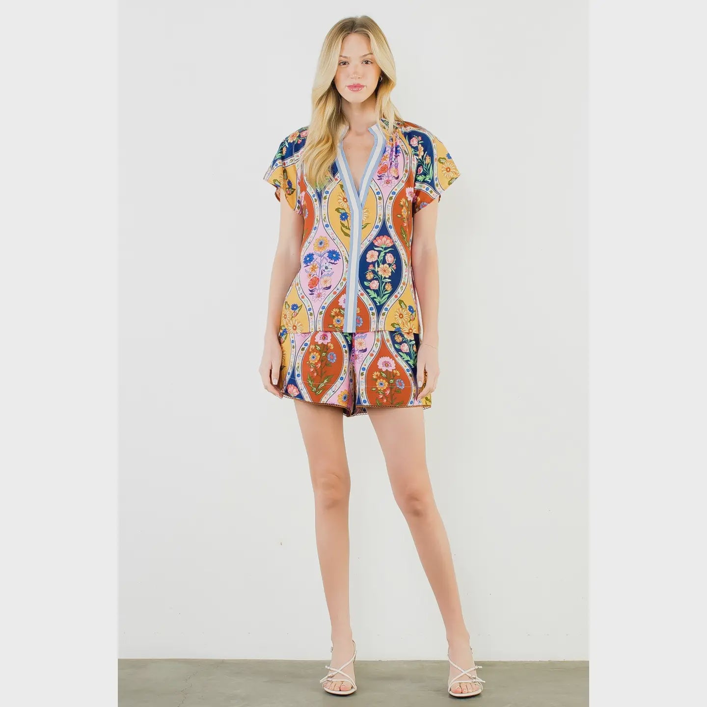 FLORAL PAINTING TOP