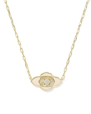 ABBIE MEDALLION SHORT PENDANT NECKLACE GOLD NEUTRAL MIX
