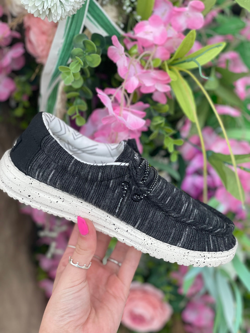 WALLY STRETCH YOUTH SLIP ON SNEAKERS