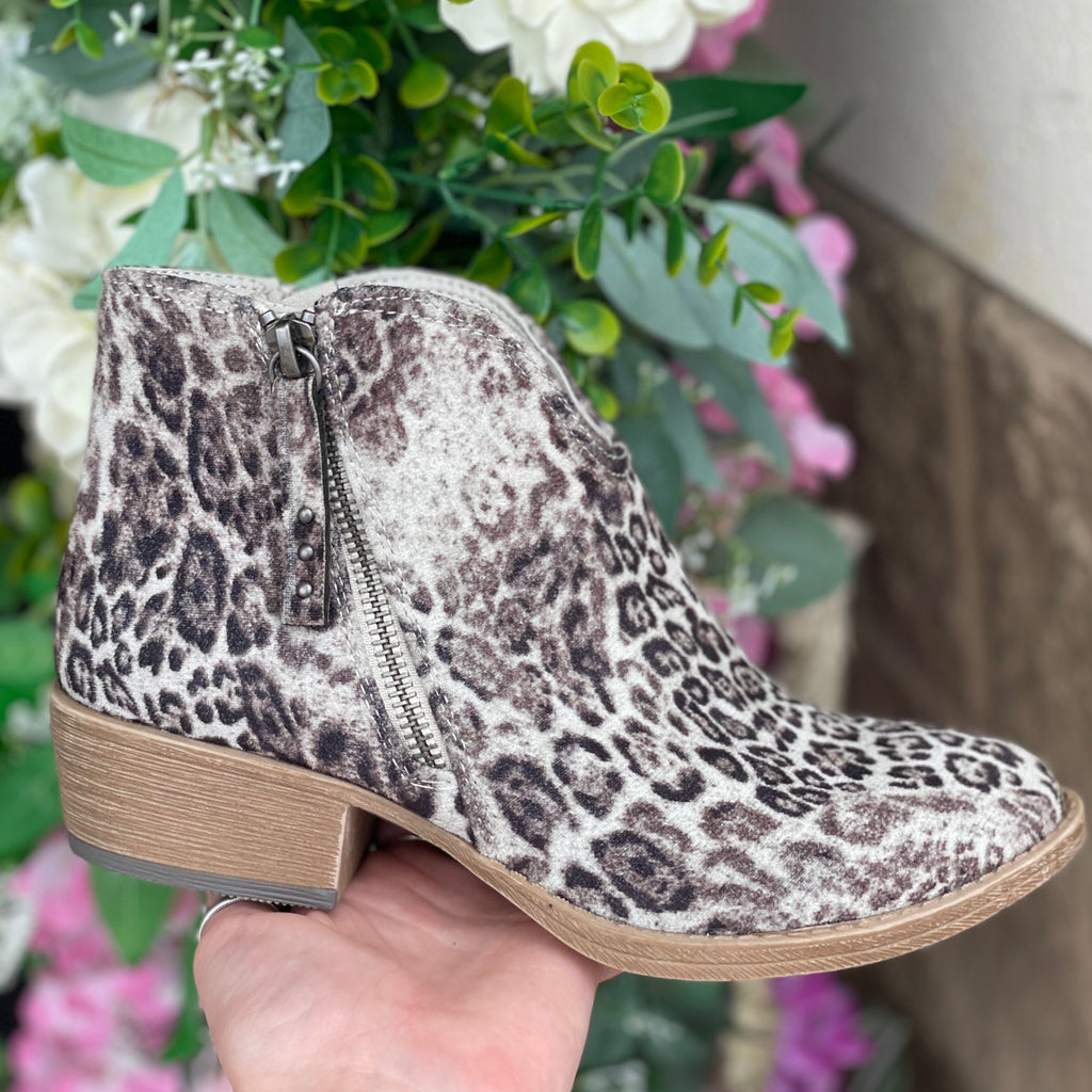 DIVINE VERY G  BOOTIES