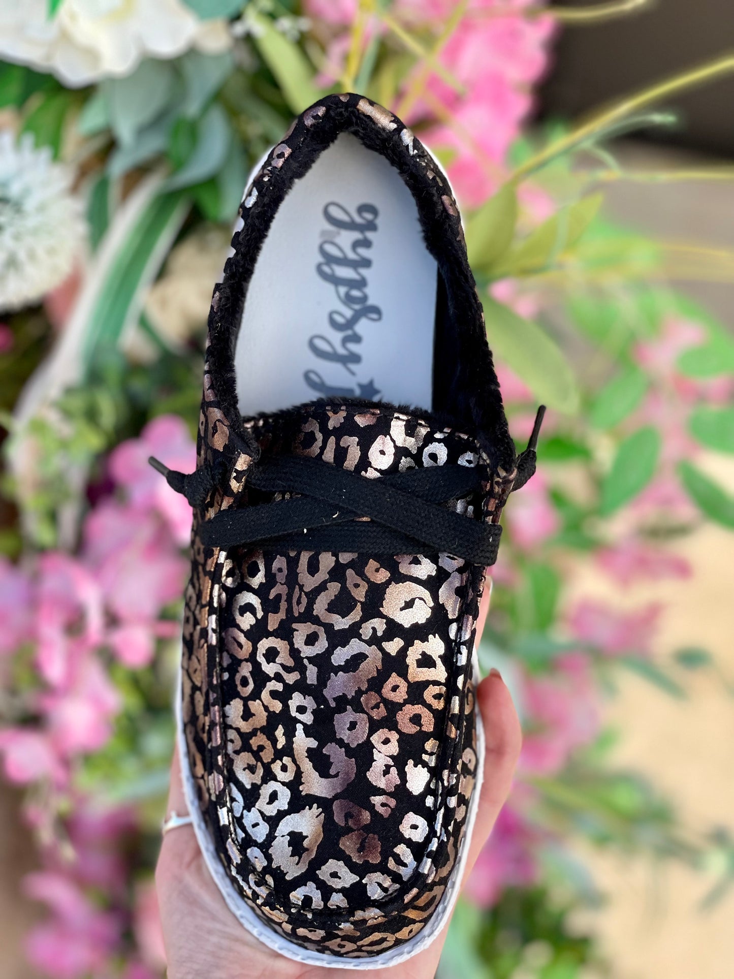 SAFARI CHEETAH SHOES (2 COLORS)