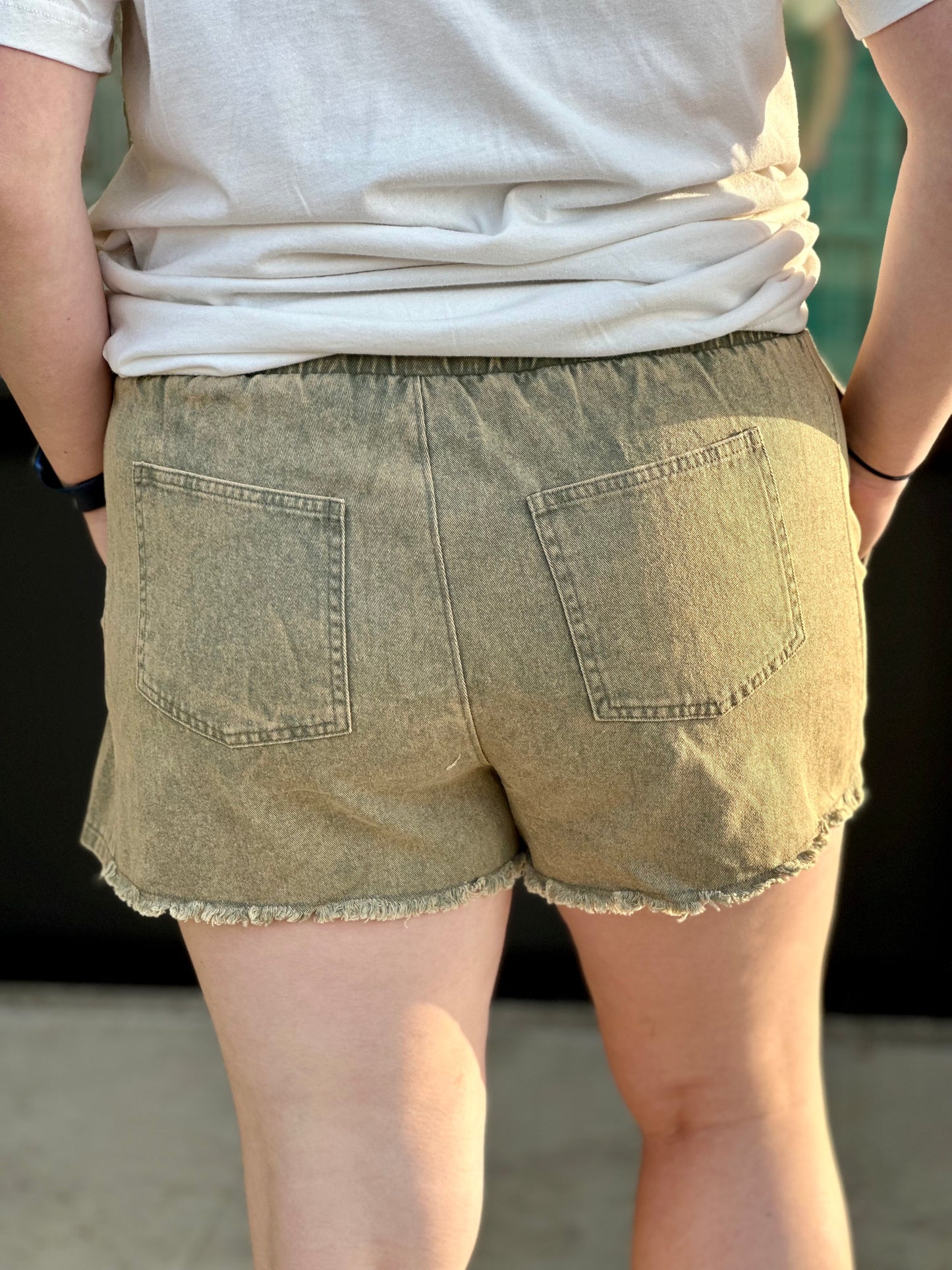 SIMPLISTIC TWILL SHORTS (2 COLORS)