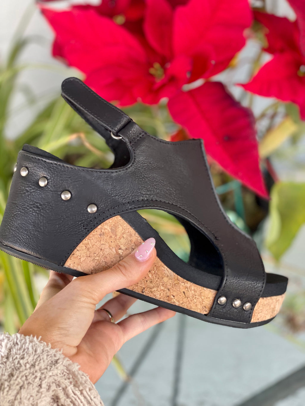 BLACK VERY G WEDGES